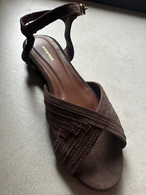 Anonymos sandal NIABI