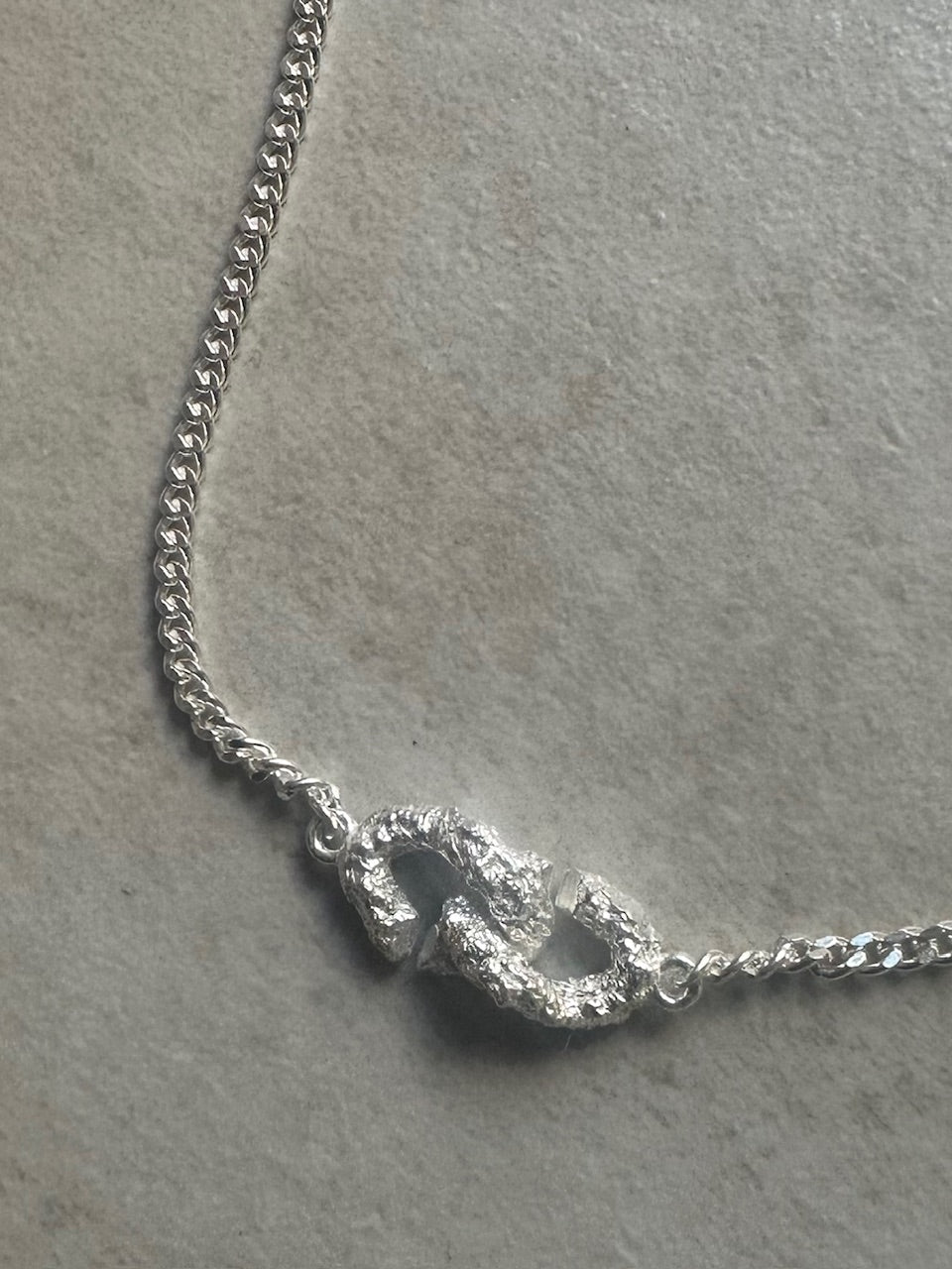 NOOTKA NEAT NECKLACE SILVER