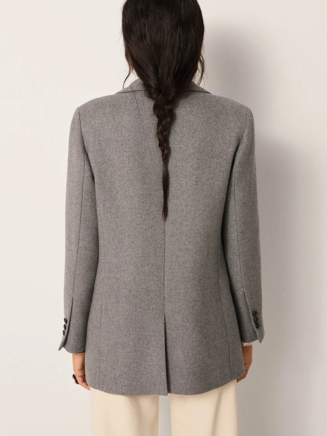 gray_blazer_maison_hotel_anna